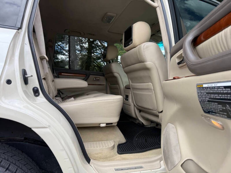 2005-lexus-lx-470-base-4wd-4dr-suv (30)
