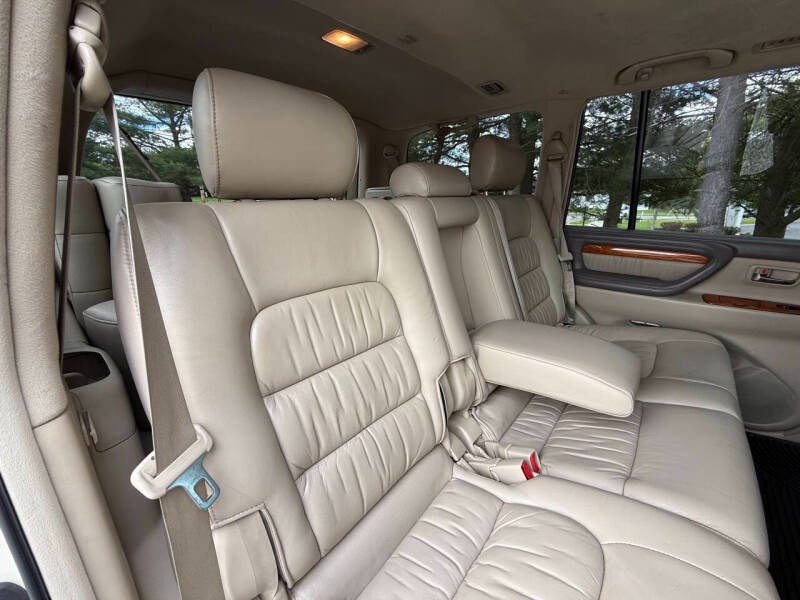 2005-lexus-lx-470-base-4wd-4dr-suv (31)