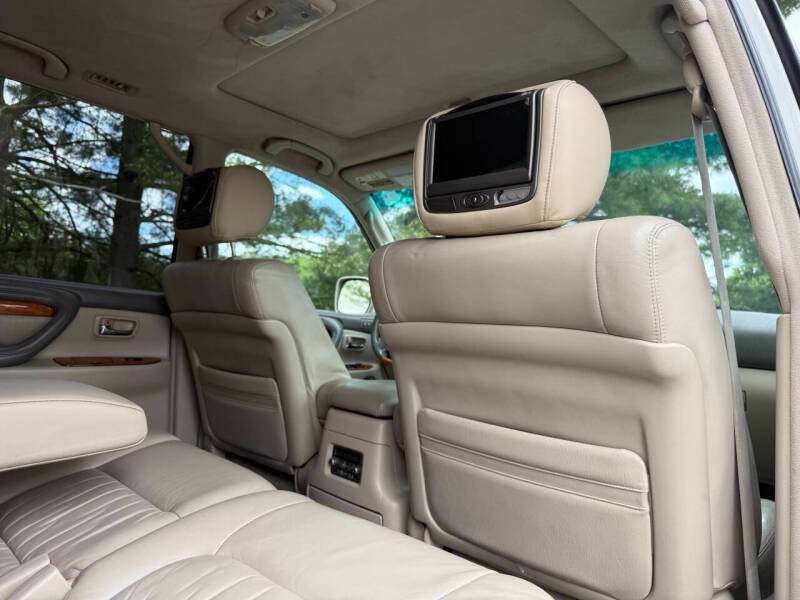 2005-lexus-lx-470-base-4wd-4dr-suv (32)
