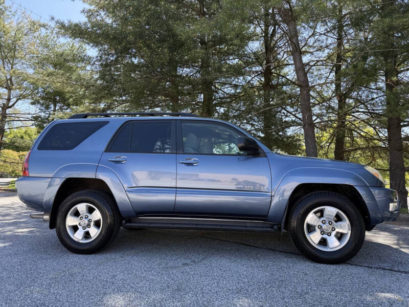 2005-toyota-4runner-sr5-4wd-4dr-suv-w-v6 (1)