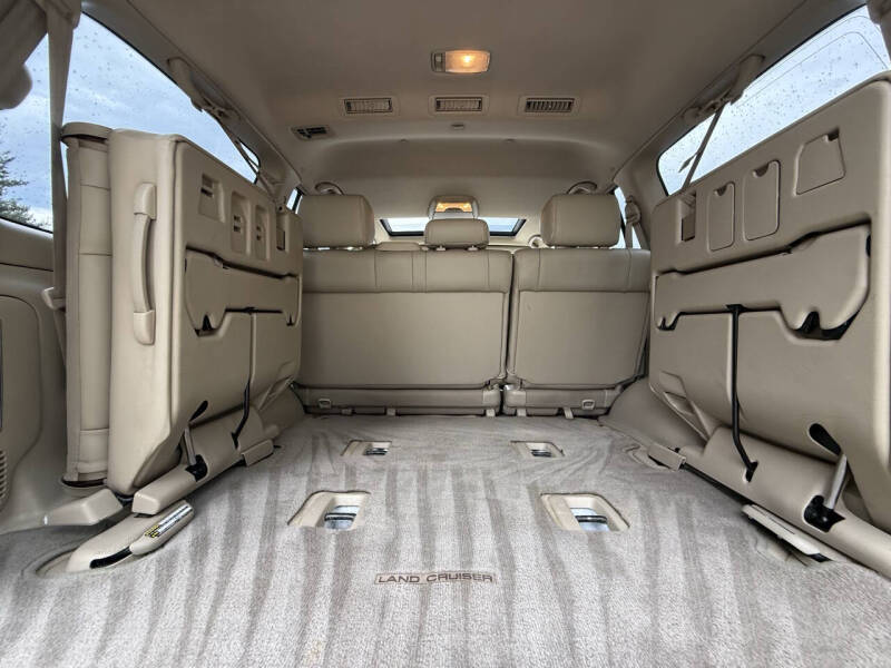 2005-toyota-land-cruiser-base-awd-4dr-suv (32)