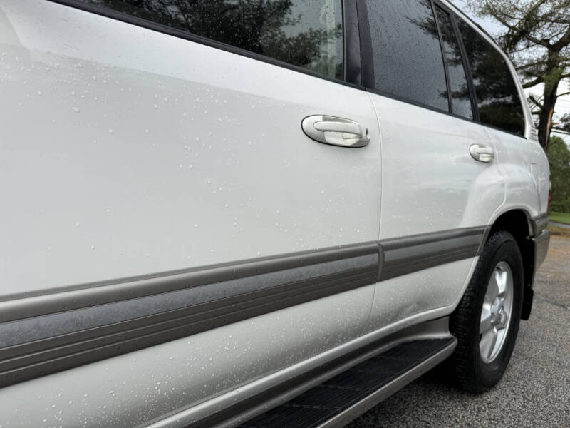 2005-toyota-land-cruiser-base-awd-4dr-suv (9)