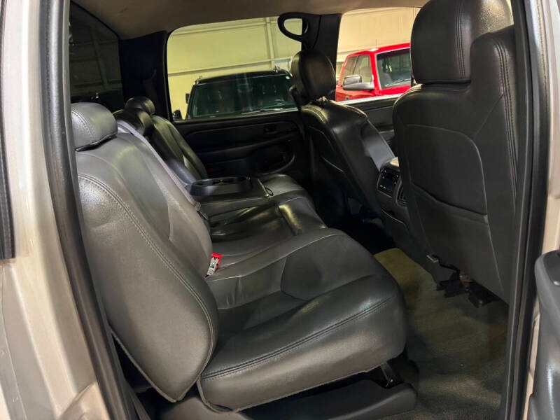2007-chevrolet-silverado-3500-classic-lt3-4dr-crew-cab-4wd-lb-drw (13)
