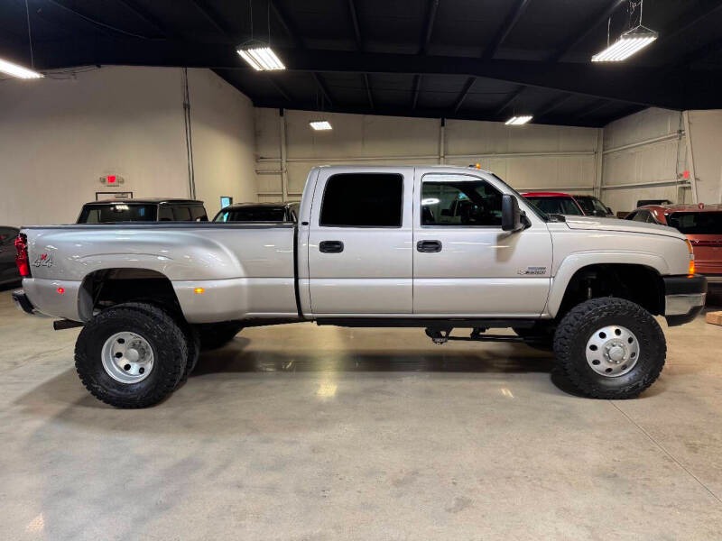2007-chevrolet-silverado-3500-classic-lt3-4dr-crew-cab-4wd-lb-drw (3)