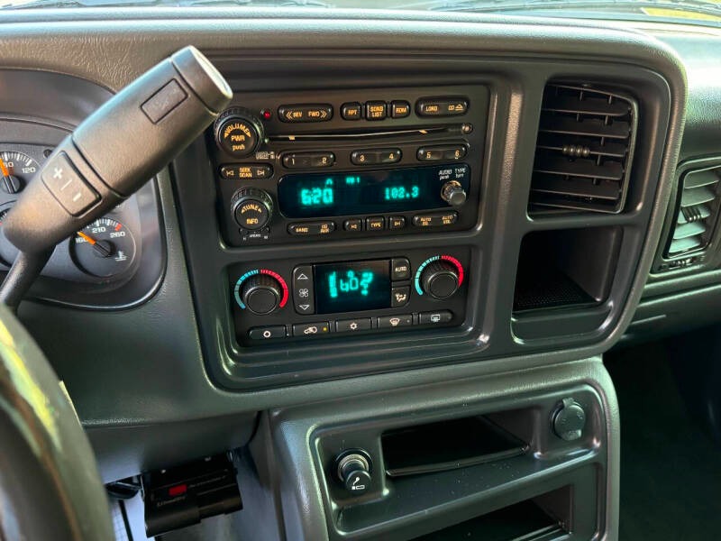 2007-chevrolet-silverado-3500-classic-lt3-4dr-crew-cab-4wd-lb-drw (35)
