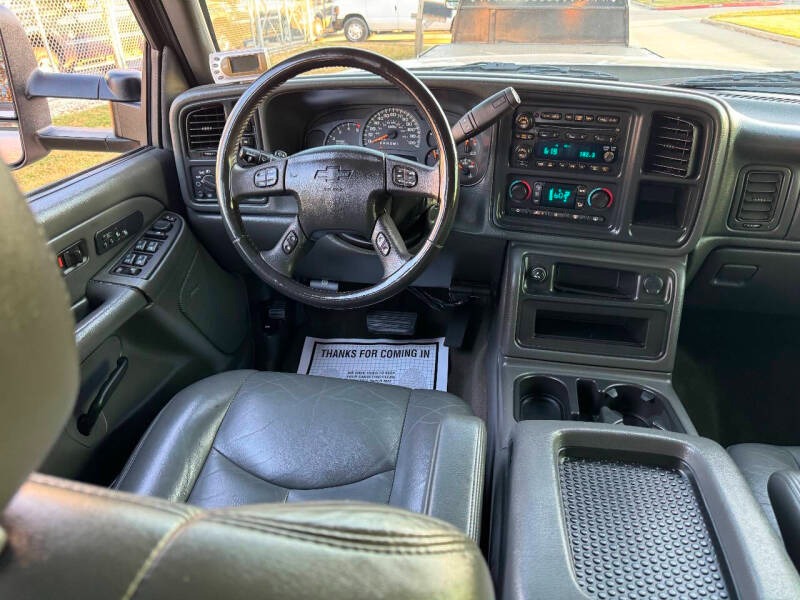2007-chevrolet-silverado-3500-classic-lt3-4dr-crew-cab-4wd-lb-drw (39)