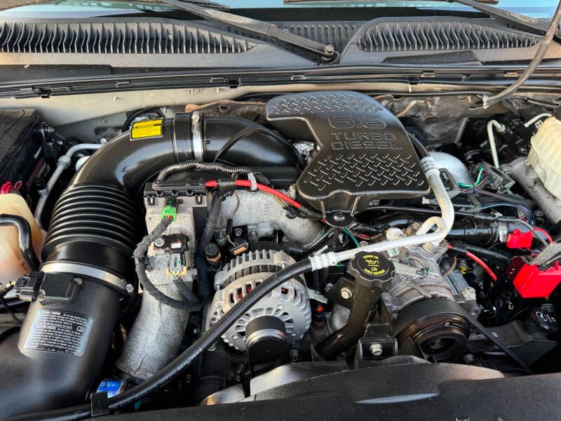 2007-chevrolet-silverado-3500-classic-lt3-4dr-crew-cab-4wd-lb-drw (41)