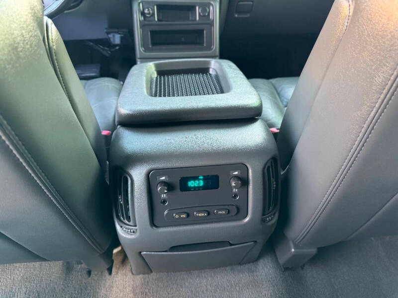 2007-chevrolet-silverado-3500-classic-lt3-4dr-crew-cab-4wd-lb-drw (46)