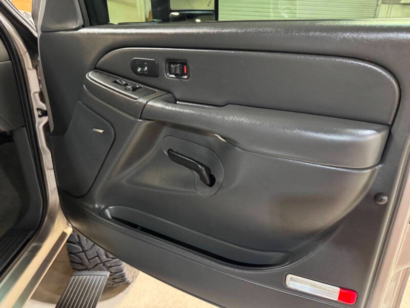 2007-chevrolet-silverado-3500-classic-lt3-4dr-crew-cab-4wd-lb-drw (54)