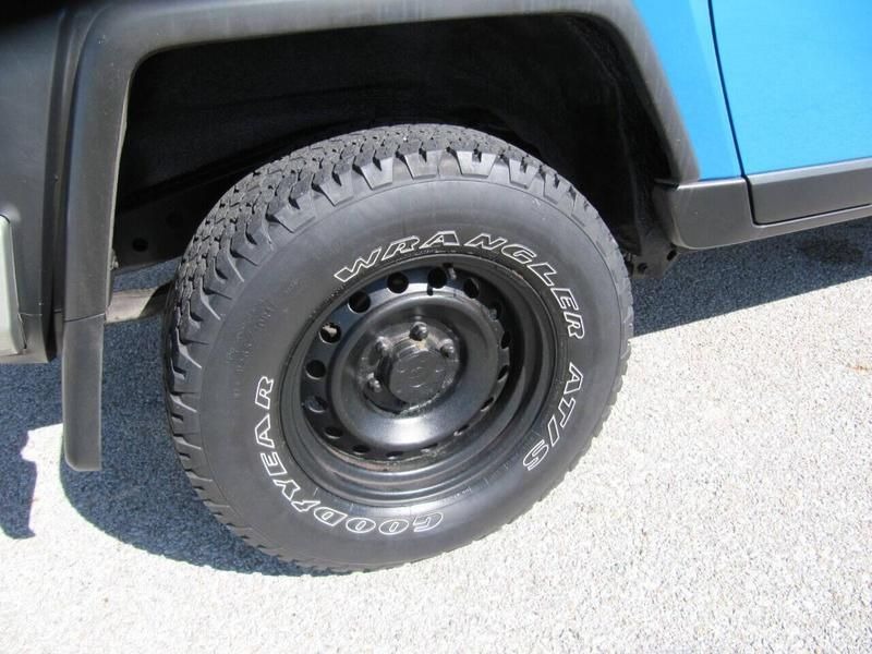 2007-toyota-fj-cruiser-1-owner-for-sale-5