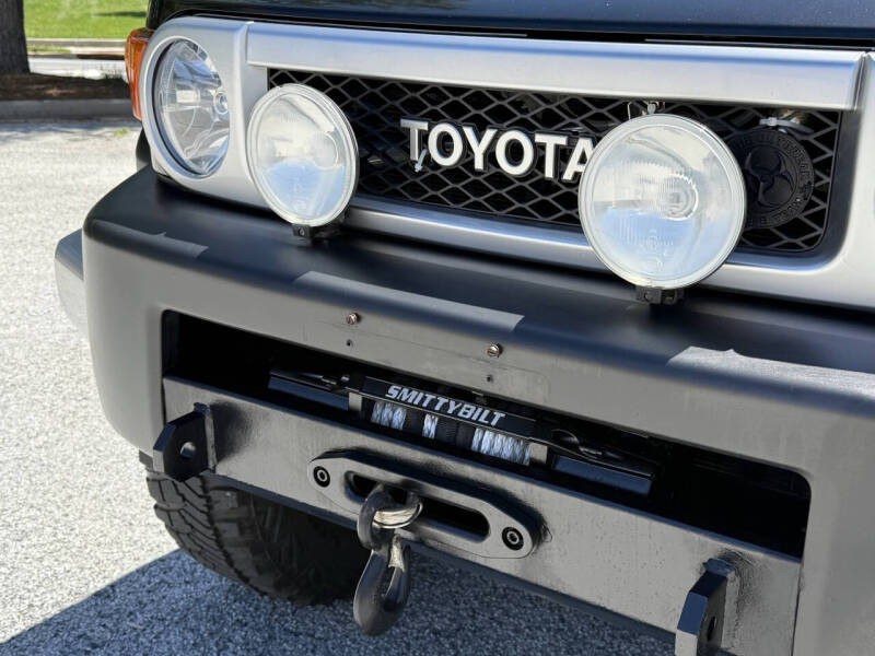 2007-toyota-fj-cruiser-base-4dr-suv-4wd-4l-v6-6m- (20)
