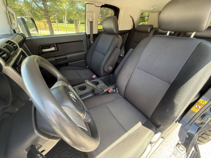 2007-toyota-fj-cruiser-base-4dr-suv-4wd-4l-v6-6m- (46)