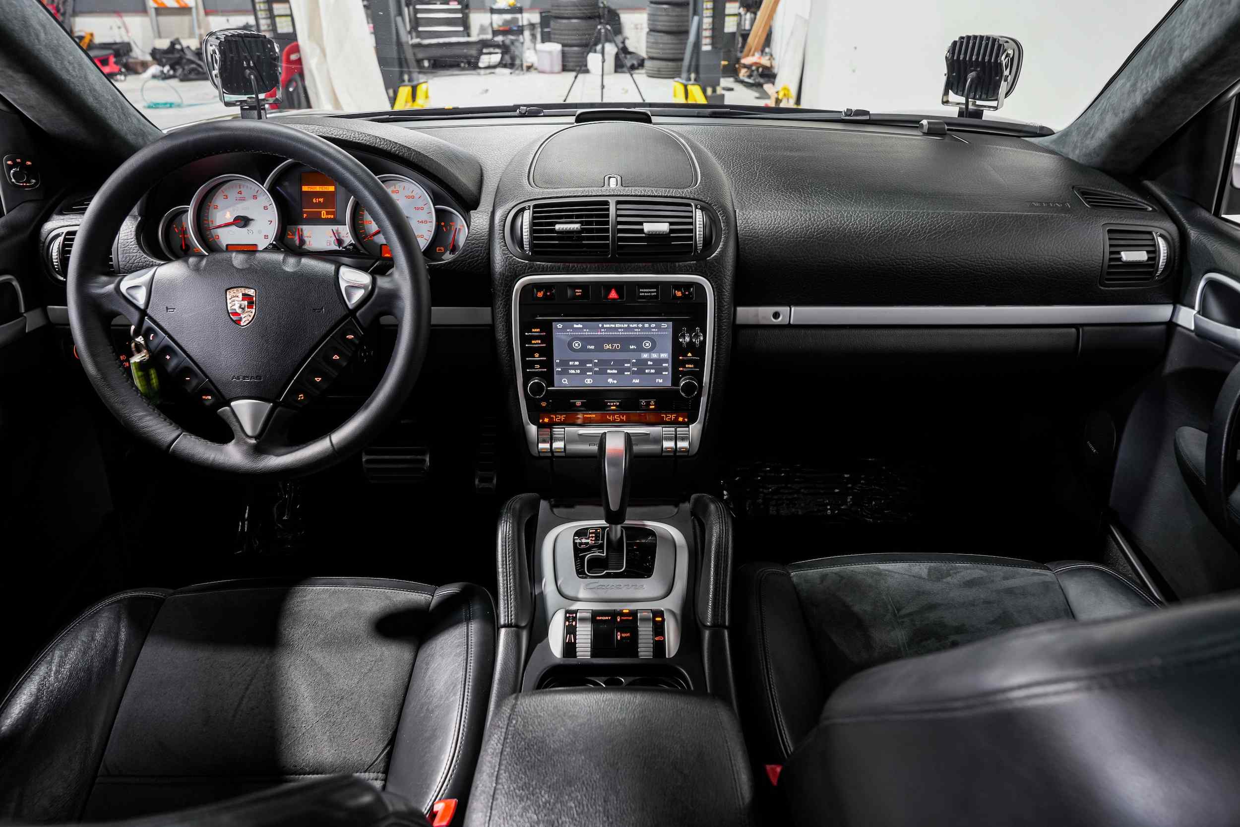 2010-porsche-cayenne-transsyberia-for-sale-22