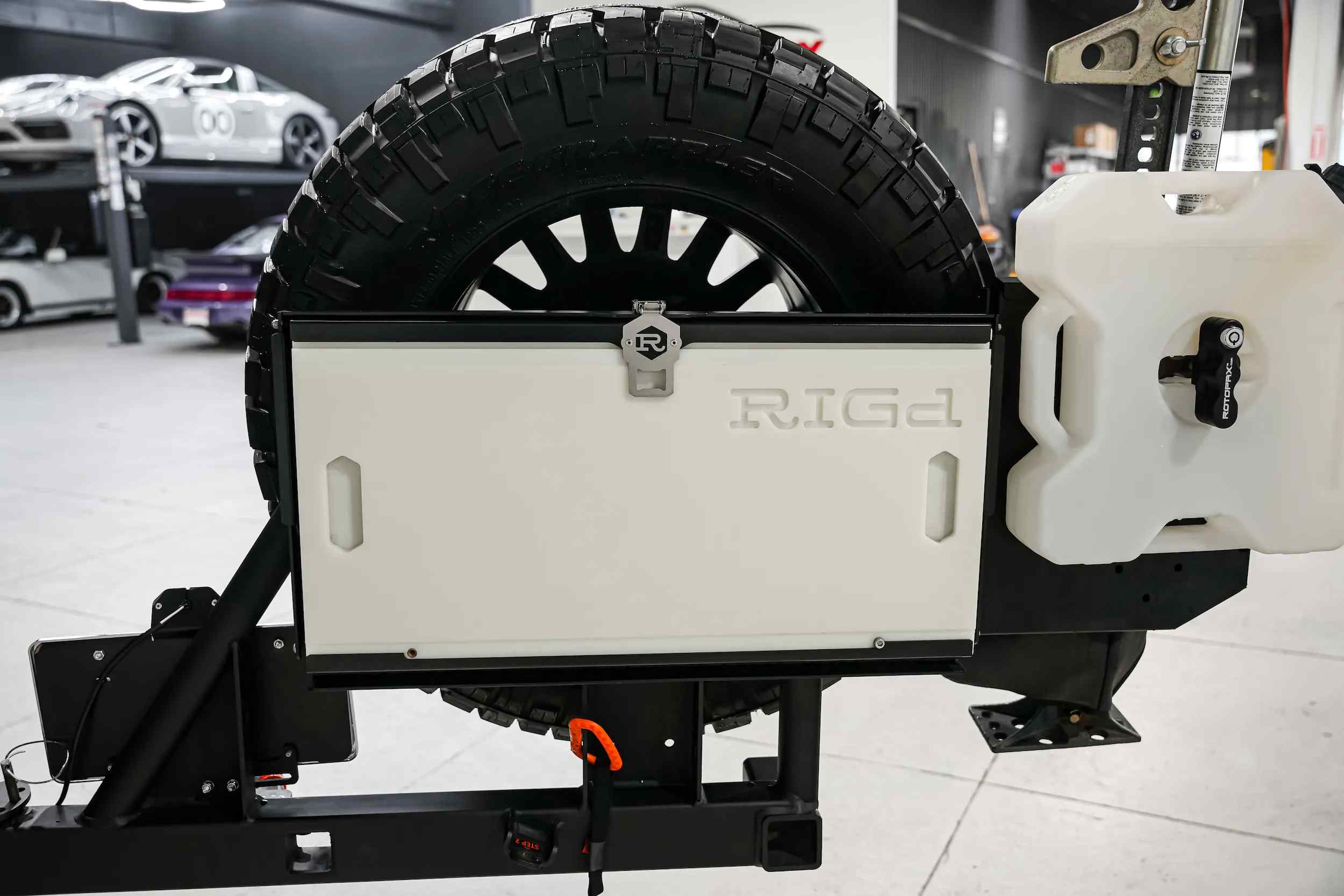 2010-porsche-cayenne-transsyberia-for-sale-51