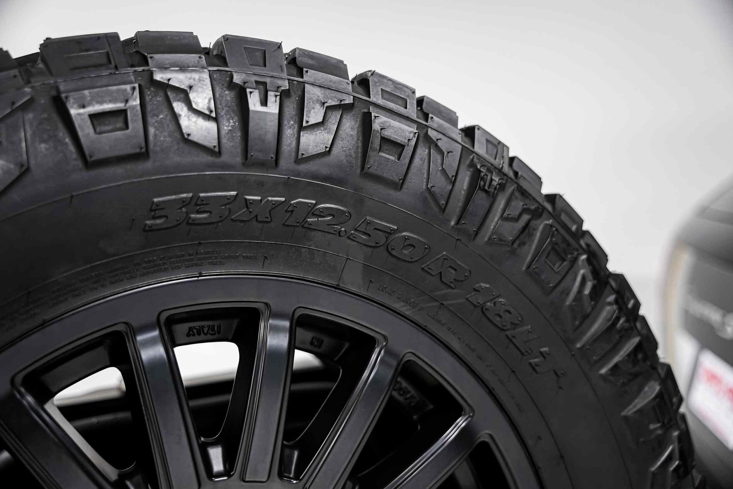 2010-porsche-cayenne-transsyberia-for-sale-60
