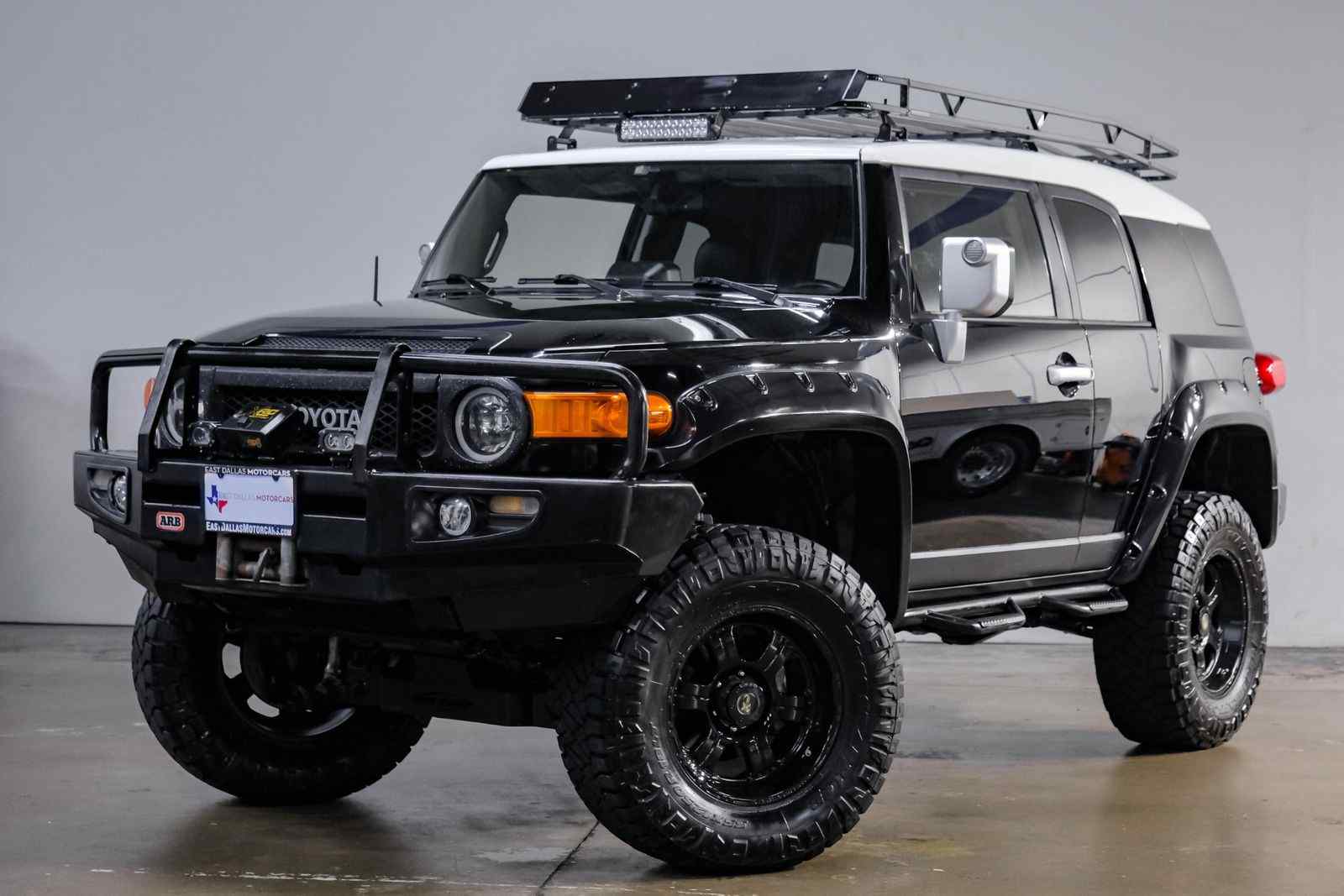 2010-toyota-fj-cruiser-for-sale-dallas-tx-01