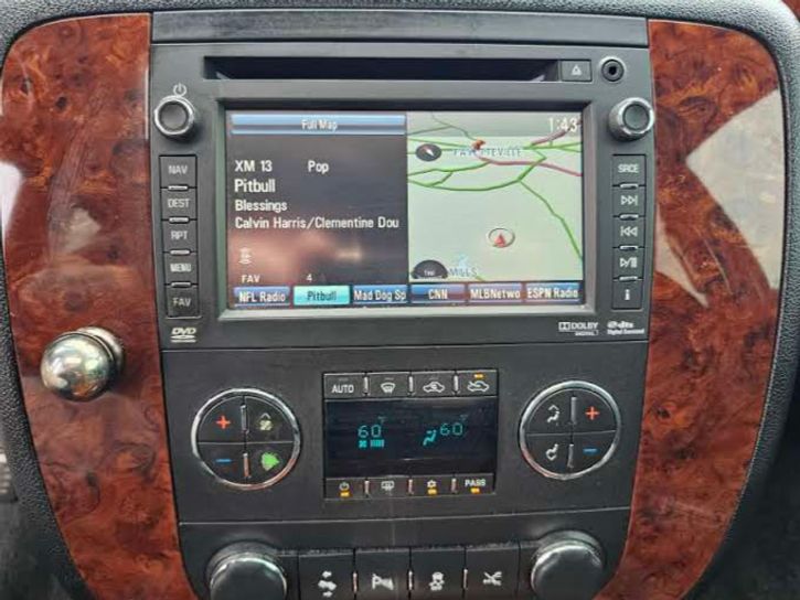 2012-chevrolet-avalanche-ltz-for-sale-09