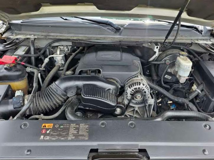 2012-chevrolet-avalanche-ltz-for-sale-14