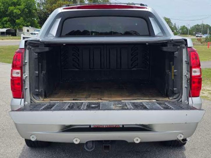 2012-chevrolet-avalanche-ltz-for-sale-15