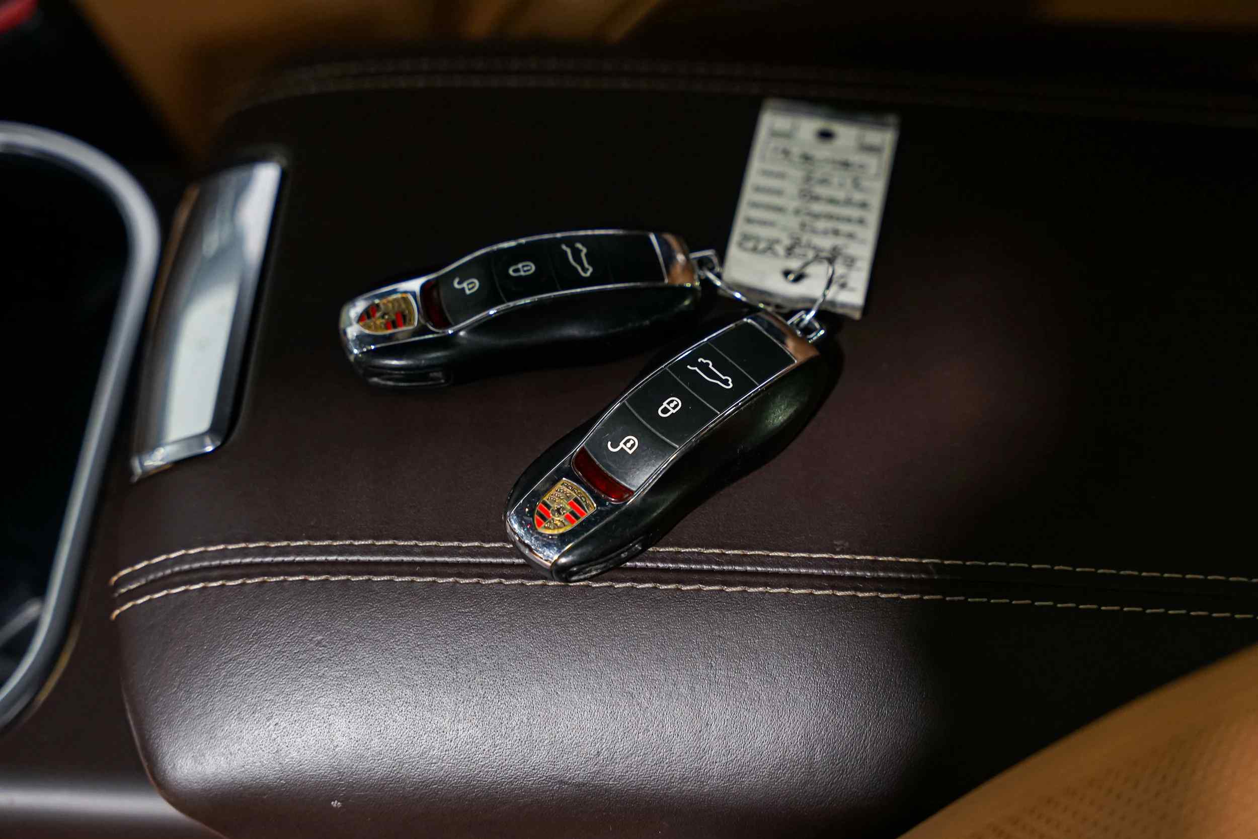 2012-porsche-cayenne-turbo-for-sale-16
