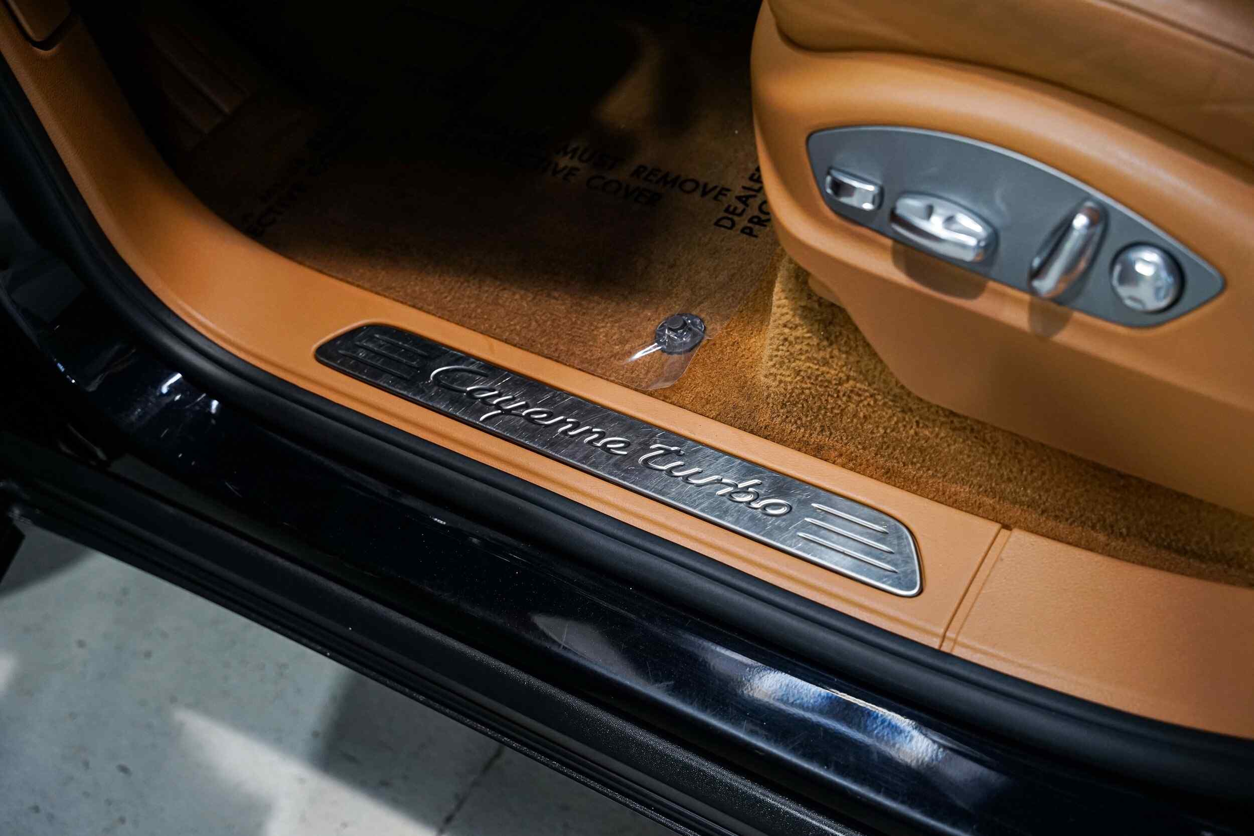 2012-porsche-cayenne-turbo-for-sale-19