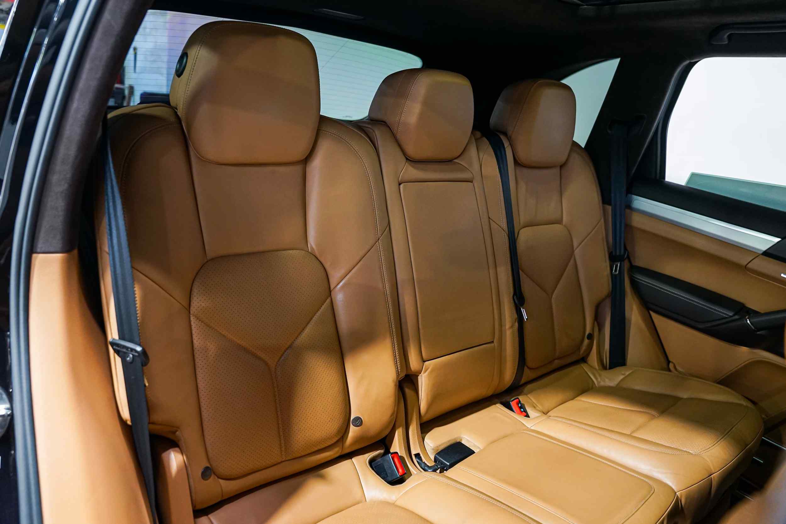 2012-porsche-cayenne-turbo-for-sale-25