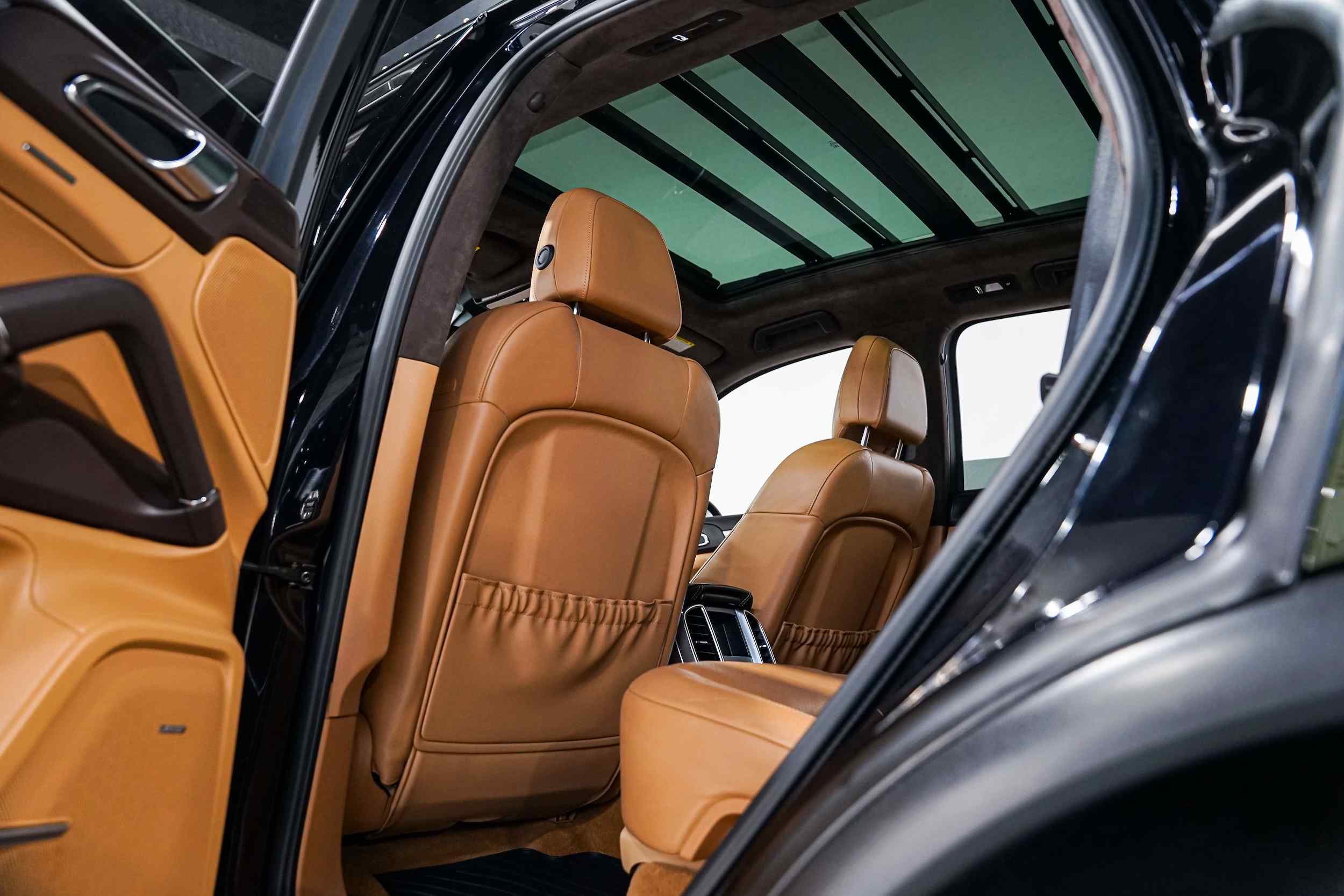 2012-porsche-cayenne-turbo-for-sale-26