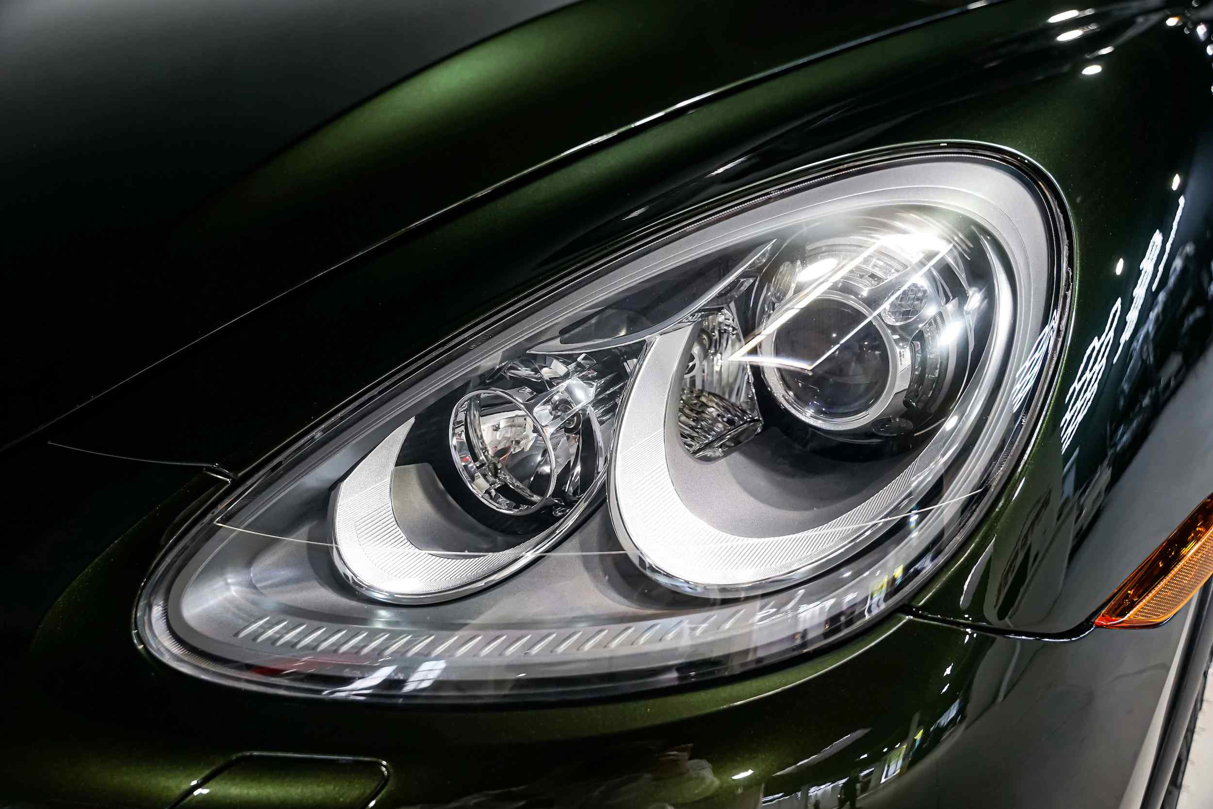 2012-porsche-cayenne-turbo-for-sale-30