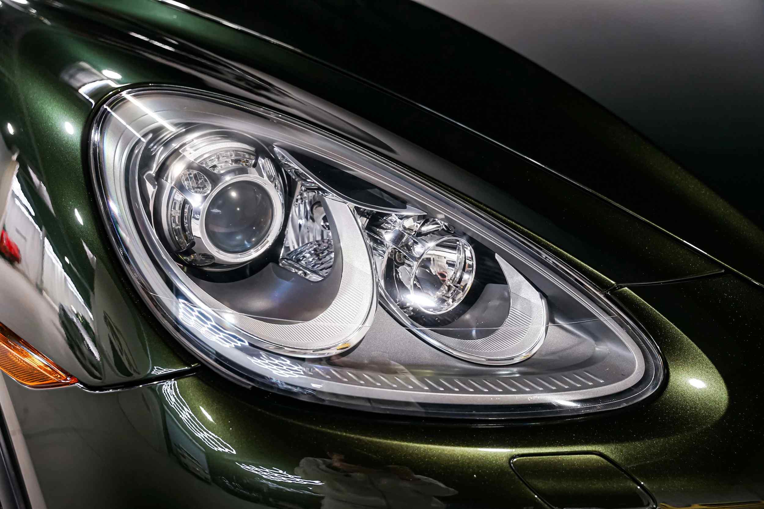 2012-porsche-cayenne-turbo-for-sale-37