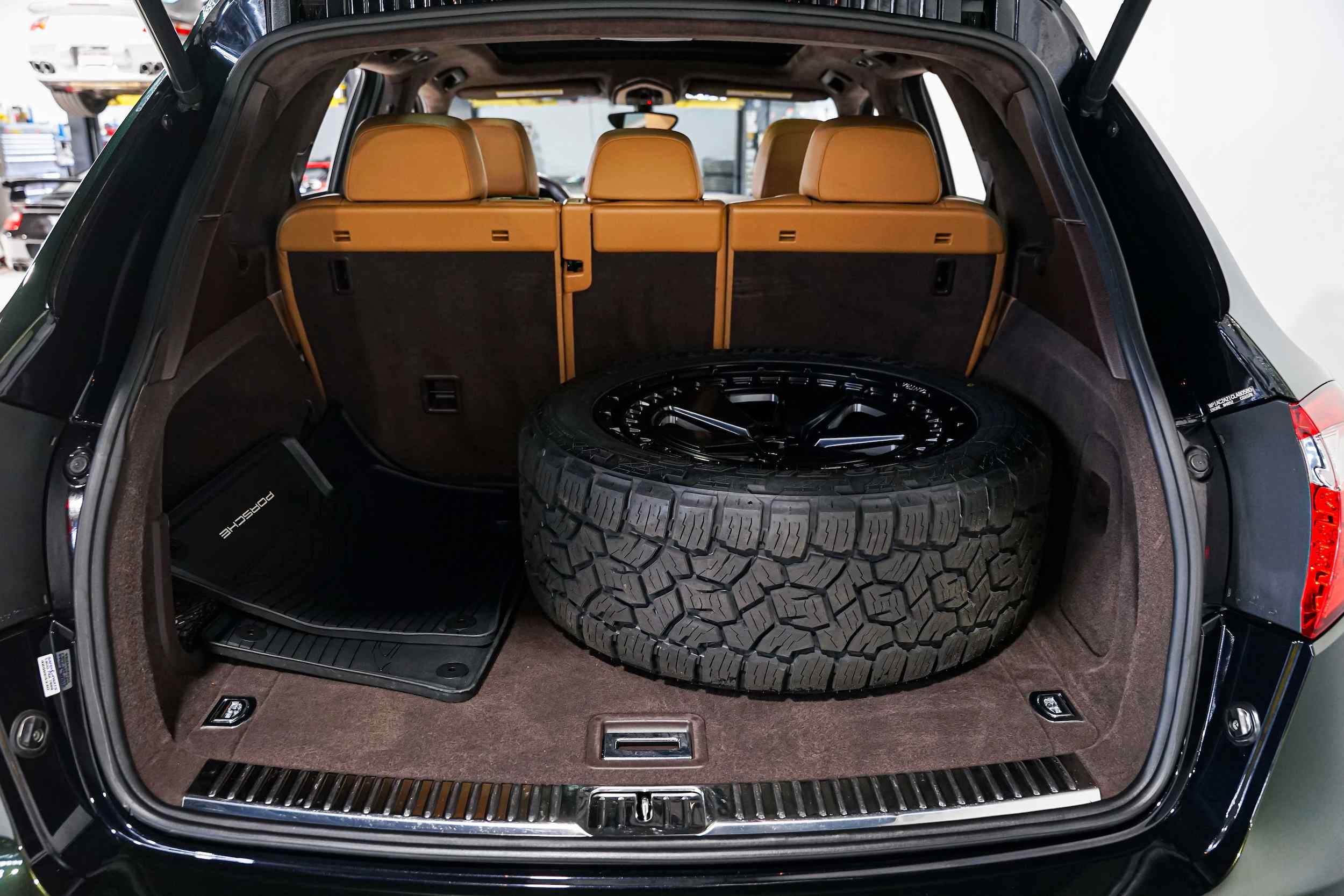 2012-porsche-cayenne-turbo-for-sale-44