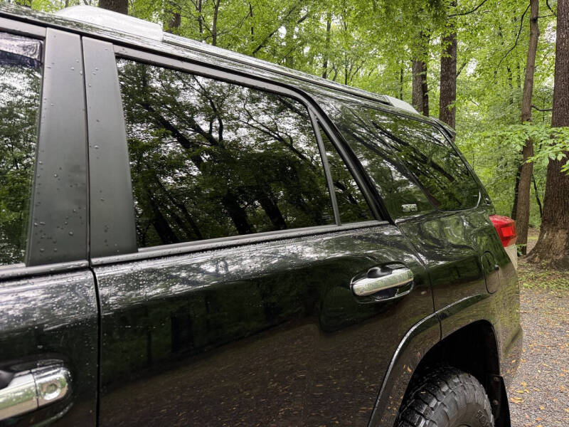 2013-toyota-4runner-sr5-4x4-4dr-suv (23)