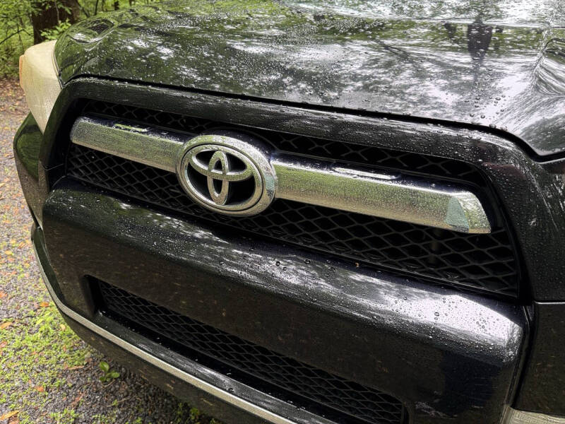 2013-toyota-4runner-sr5-4x4-4dr-suv (27)