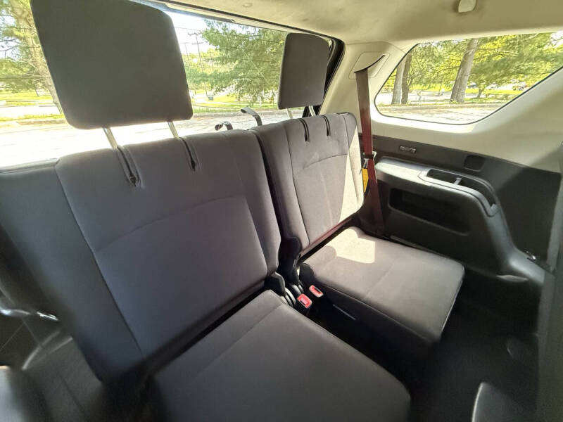 2013-toyota-4runner-sr5-4x4-4dr-suv (40)
