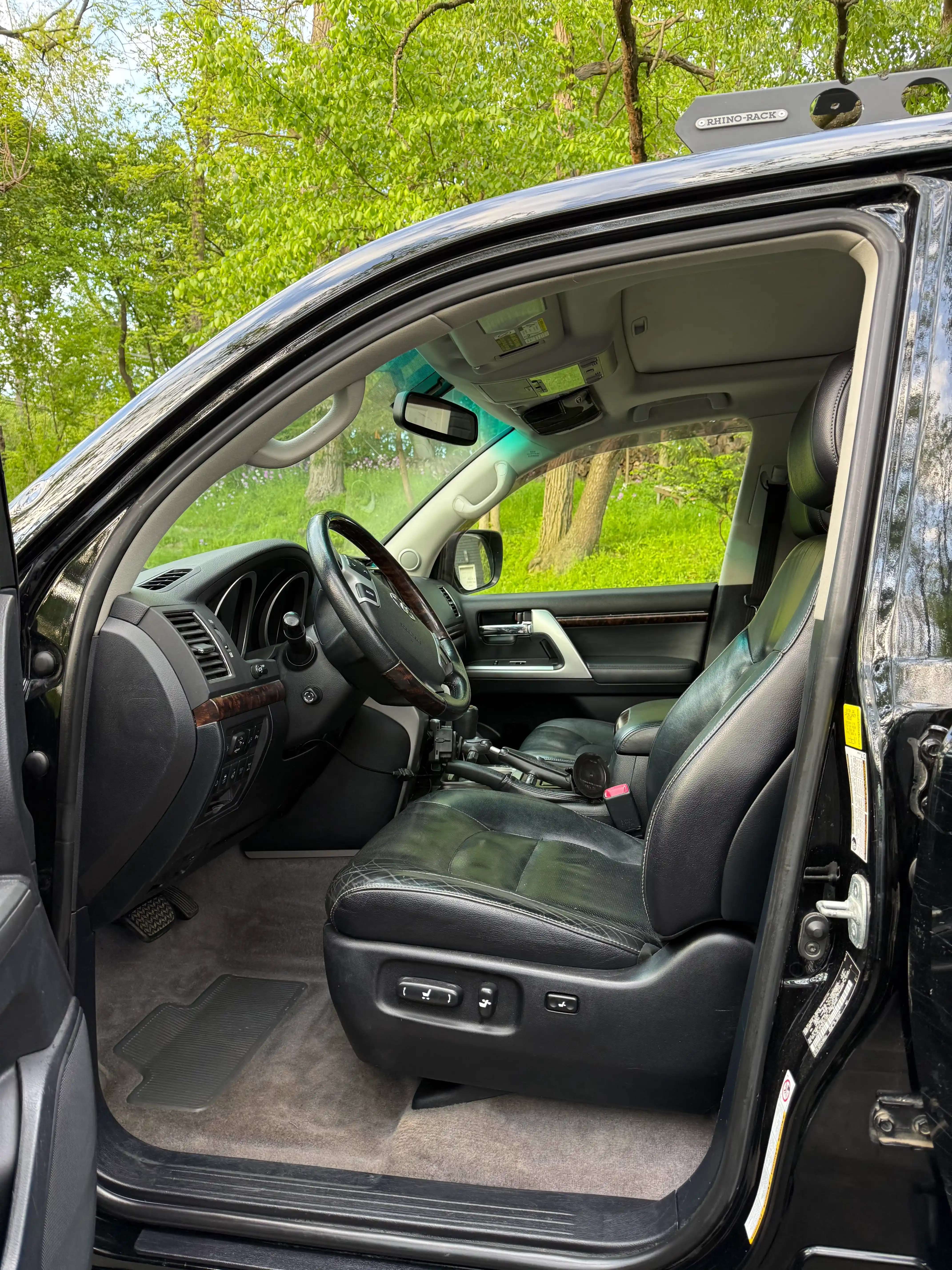 2013-toyota-land-cruiser-overlander-for-sale-31
