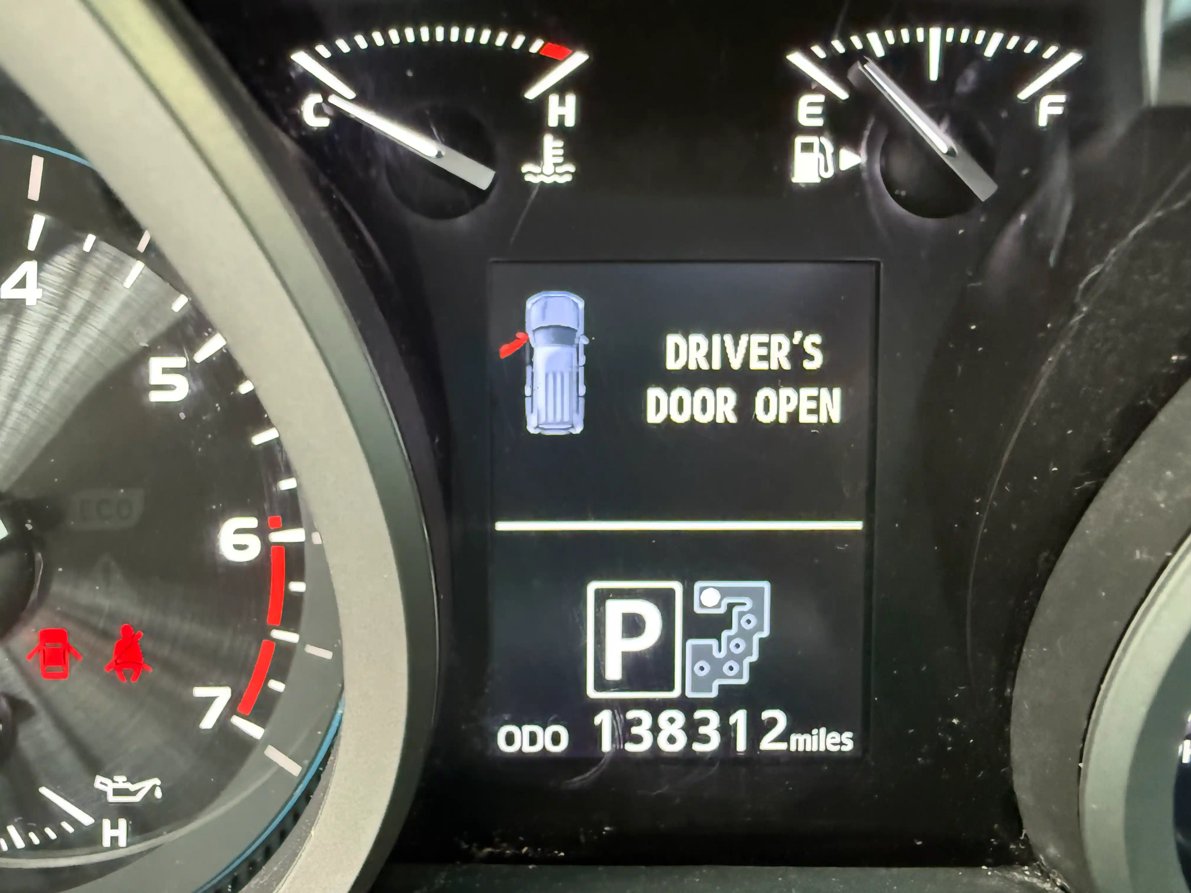 2013-toyota-land-cruiser-overlander-for-sale-35