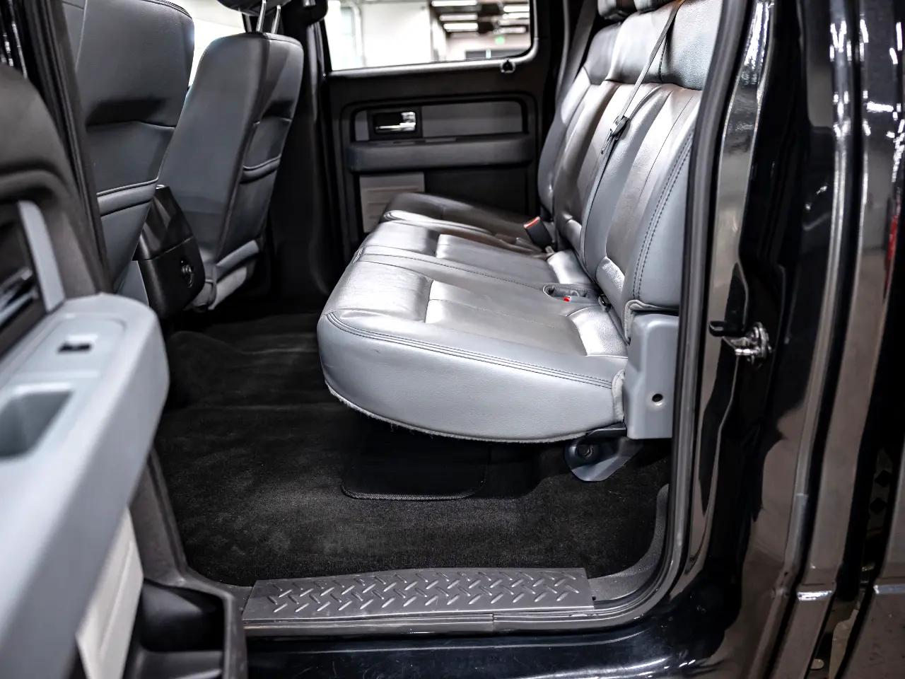 2014-ford-f150-platinum-for-sale-24