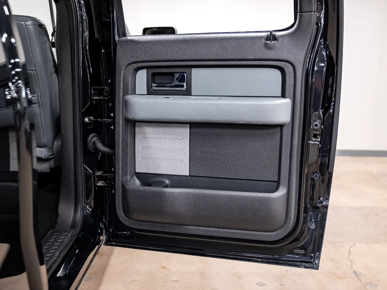 2014-ford-f150-platinum-for-sale-26