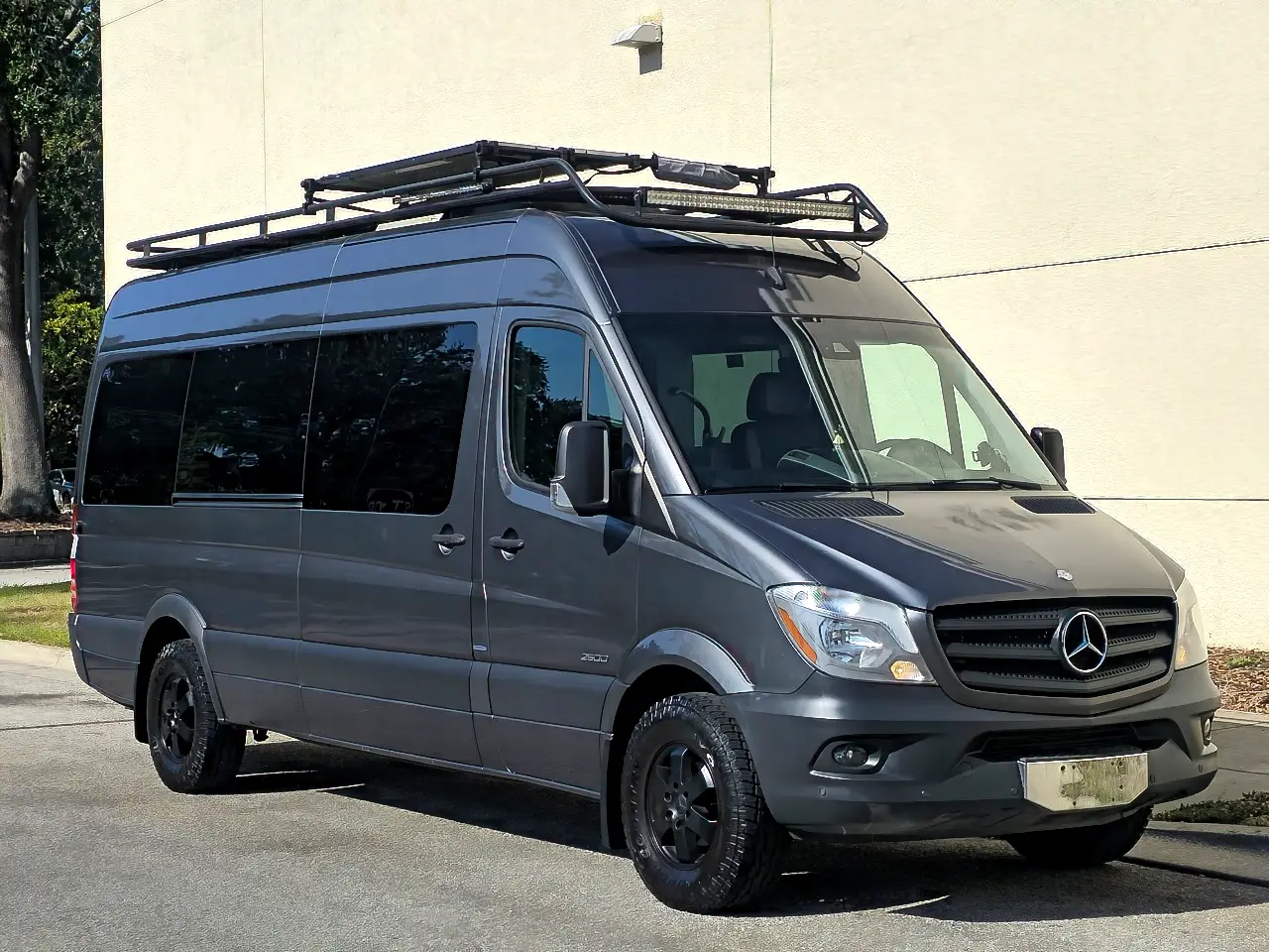 2014-mercedes-benz-sprinter-2500-high-roof-for-sale-01