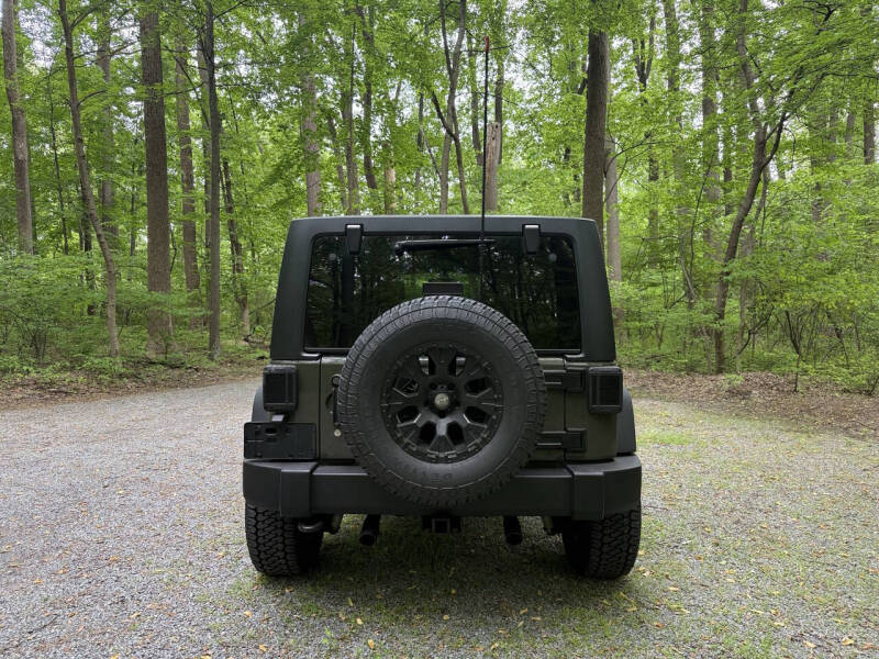 2015-jeep-wrangler-unlimited-sport-4x4-4dr-suv (10)