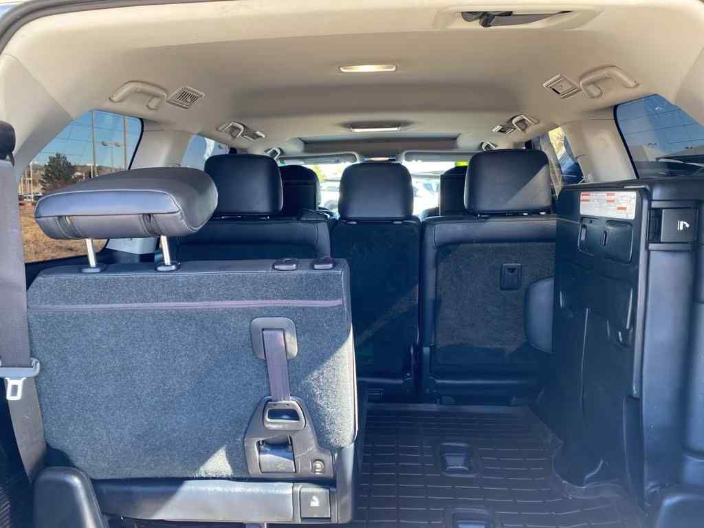 2017-Toyota-Land-Cruiser-for-sale-16