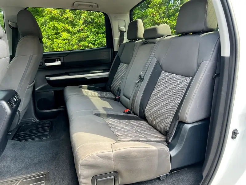 2018-toyota-tundra-sr5-v8-for-sale-16
