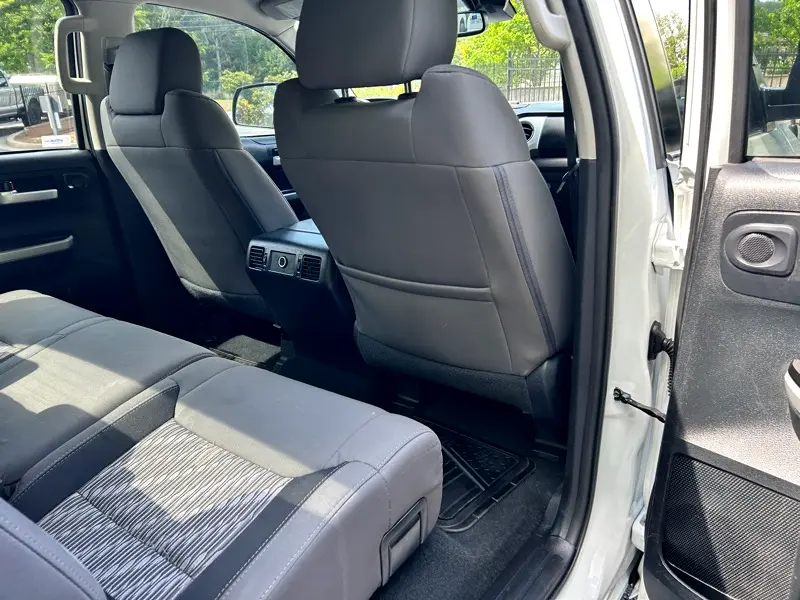 2018-toyota-tundra-sr5-v8-for-sale-17