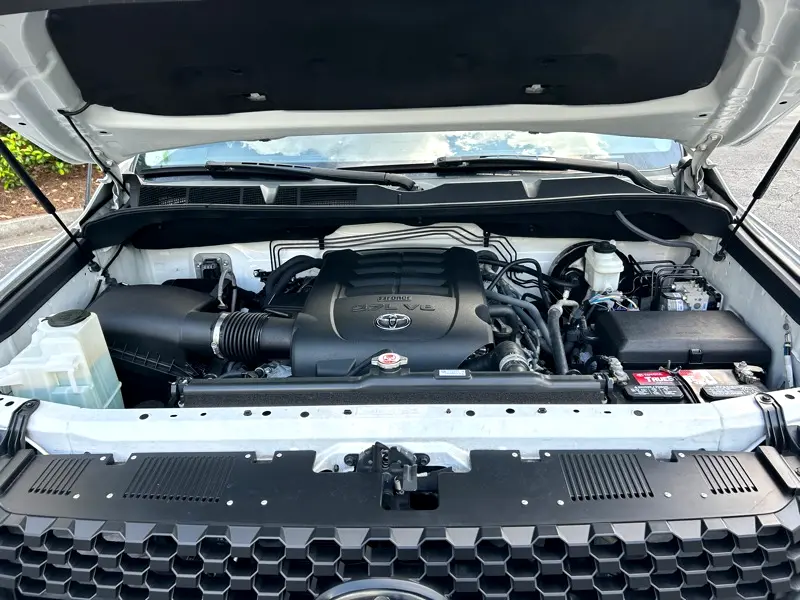 2018-toyota-tundra-sr5-v8-for-sale-22