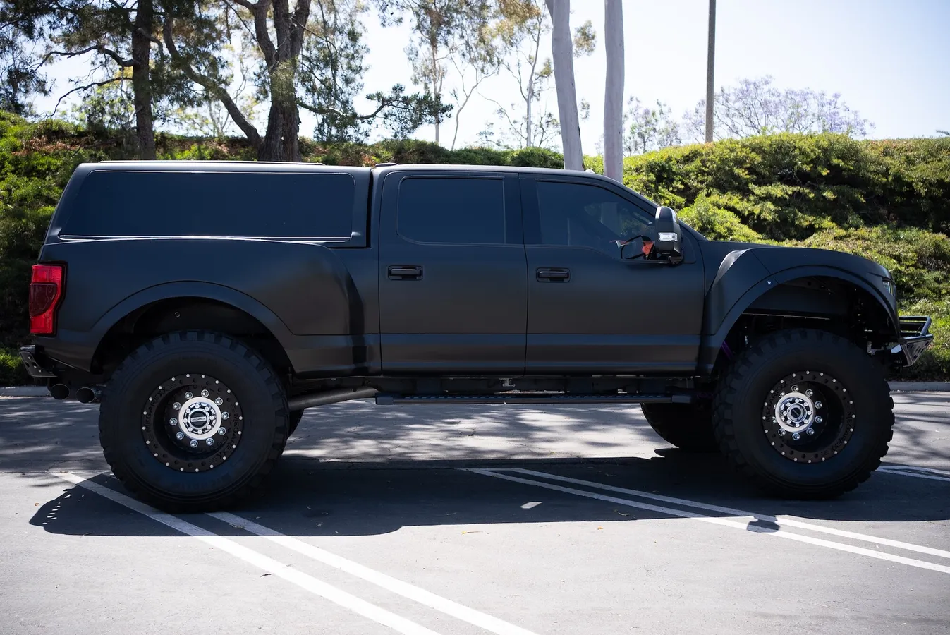 2021-ford-f250-megarexx-for-sale-04