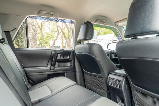 2021-toyota-4runner sr5-premium-for-sale-41