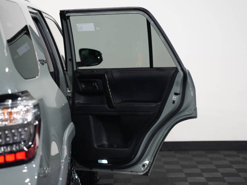 2021-toyota-4runner-trd-pro-4x4-4dr-suv (23)