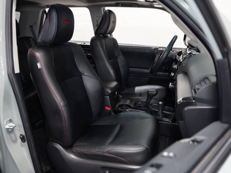 2021-toyota-4runner-trd-pro-4x4-4dr-suv (30)