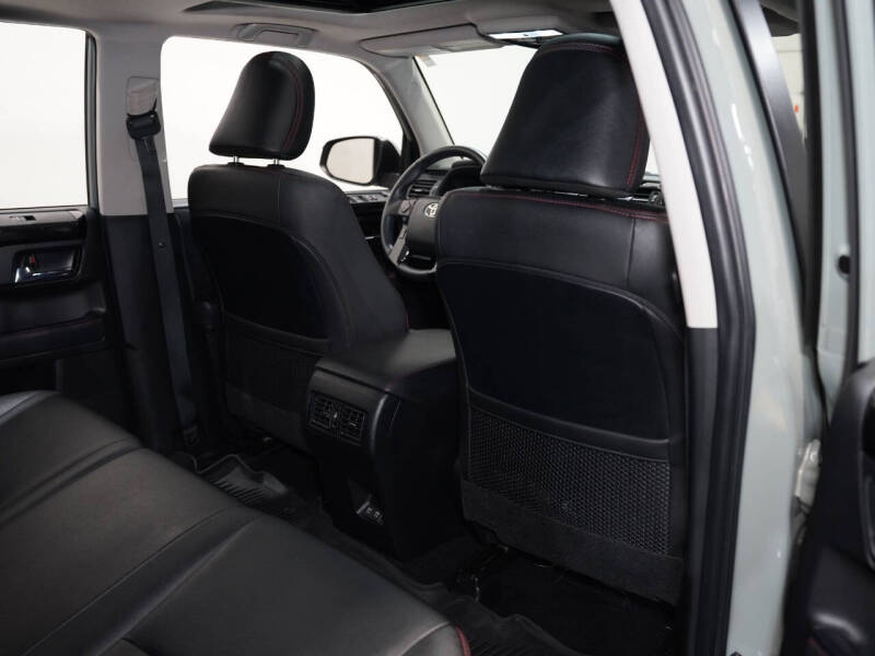 2021-toyota-4runner-trd-pro-4x4-4dr-suv (34)