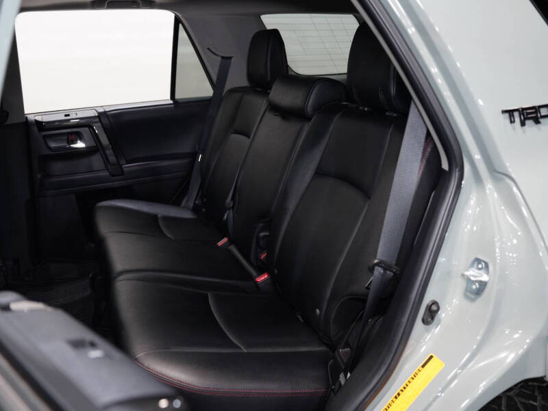 2021-toyota-4runner-trd-pro-4x4-4dr-suv (35)
