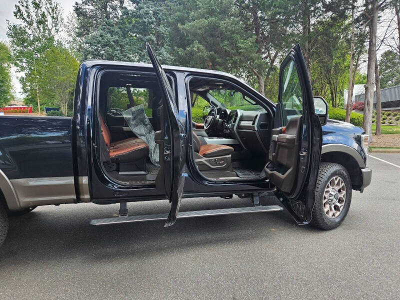 2022-ford-f-250-super-duty-king-ranch-4x4-4dr-crew-cab-6-8-ft-sb-pickup (4)